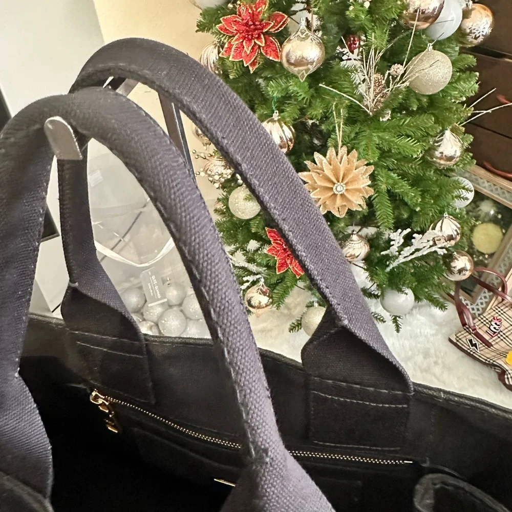 Prada Bag with Entrupy Certification - Picture 8 of 11